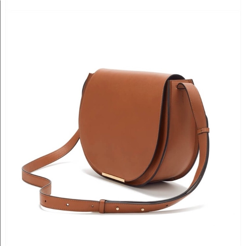 Cuyana Saddle bag for women smooth leather